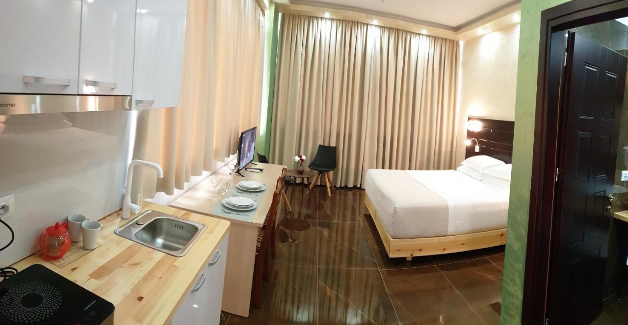 Comfort Hotel Fier Kültér fotó