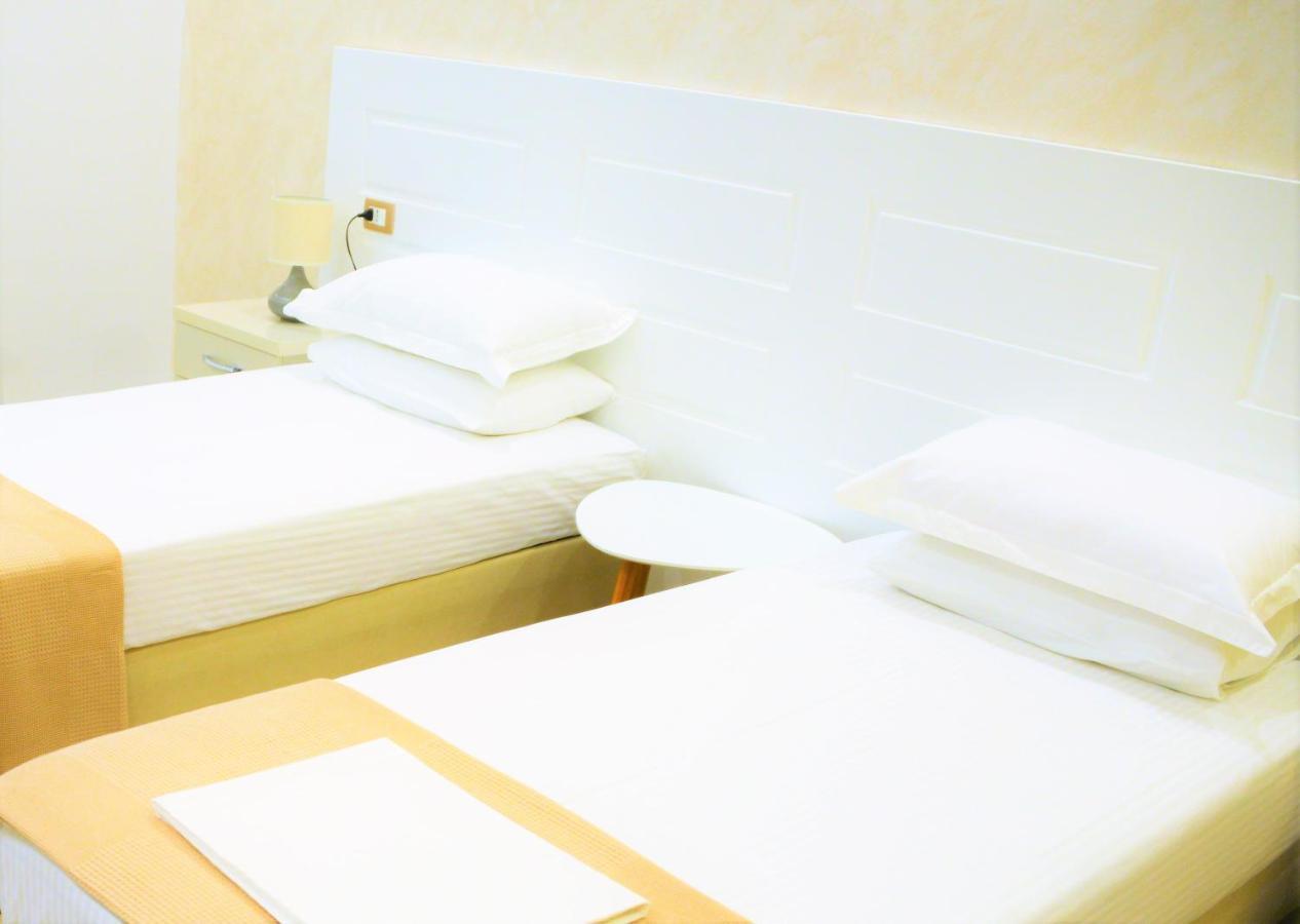 Comfort Hotel Fier Kültér fotó