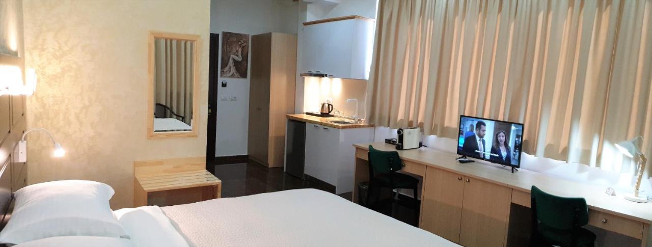 Comfort Hotel Fier Kültér fotó