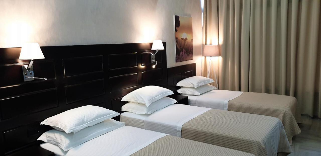 Comfort Hotel Fier Kültér fotó