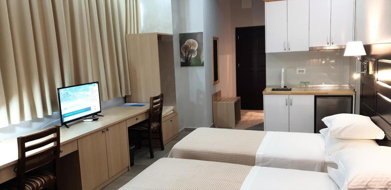 Comfort Hotel Fier Kültér fotó