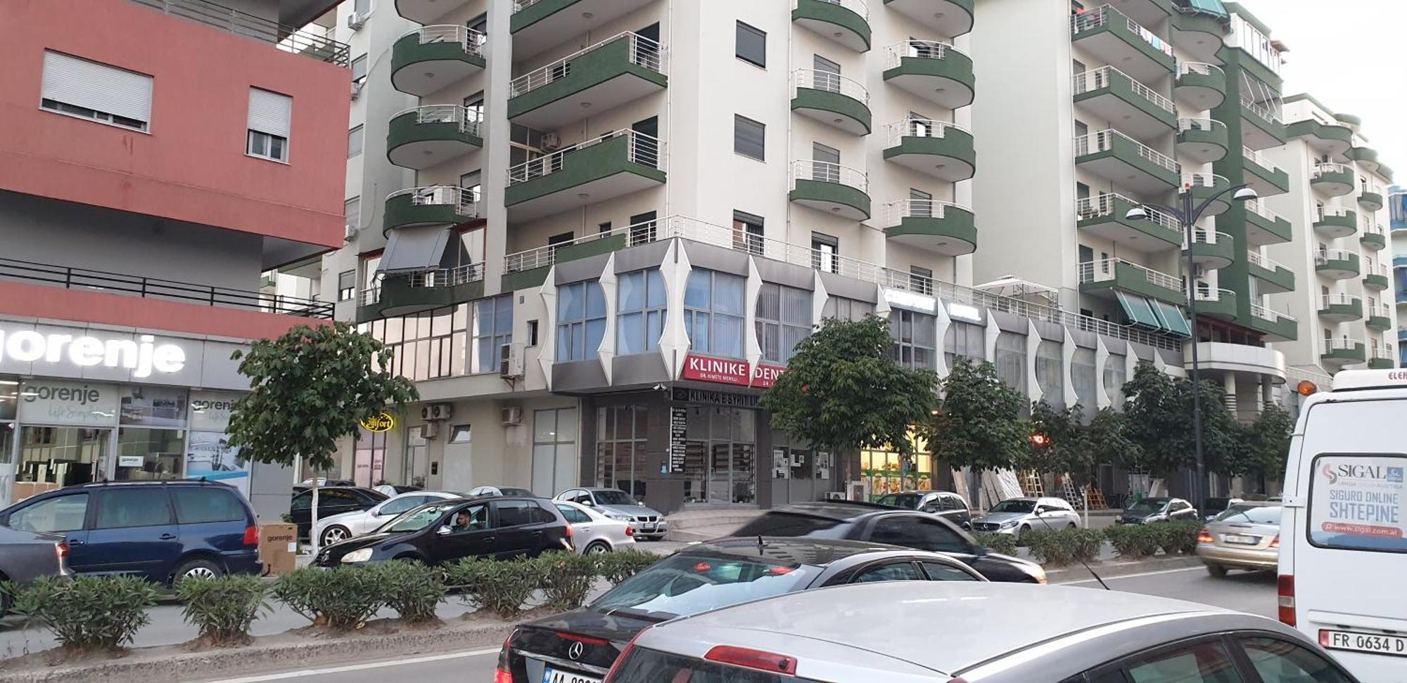 Comfort Hotel Fier Kültér fotó