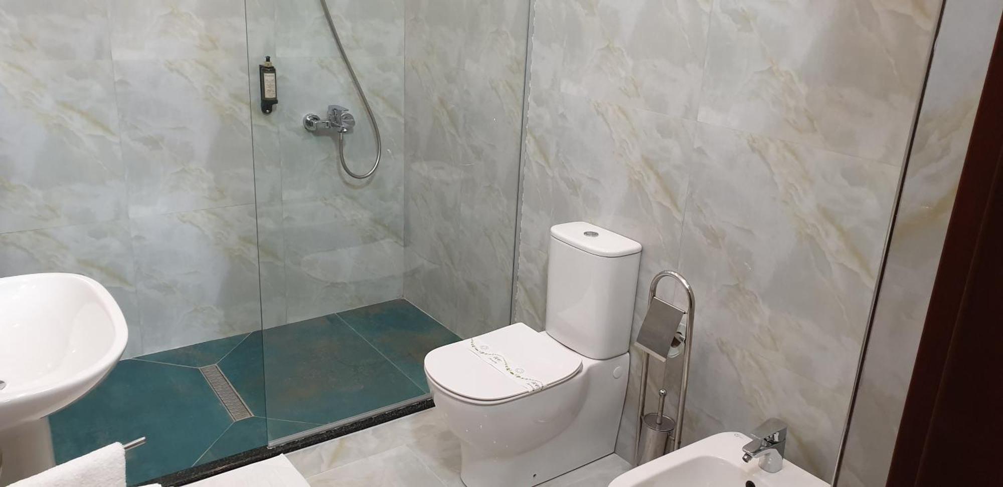 Comfort Hotel Fier Kültér fotó